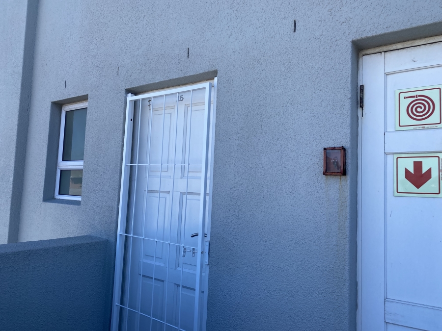 To Let 1 Bedroom Property for Rent in Tijgerhof Western Cape